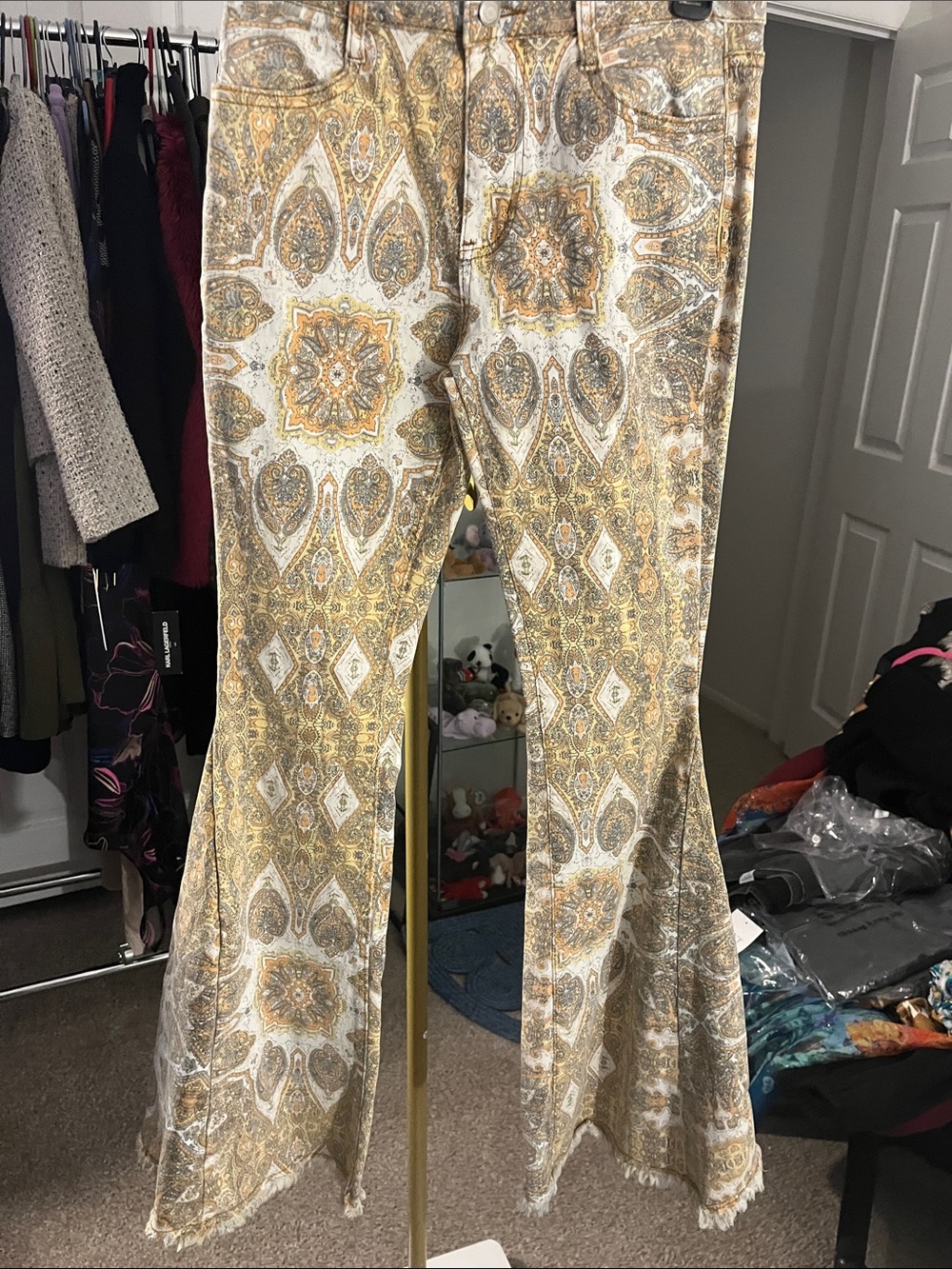 WESTERIA LANE FLARE JEANS - Medium